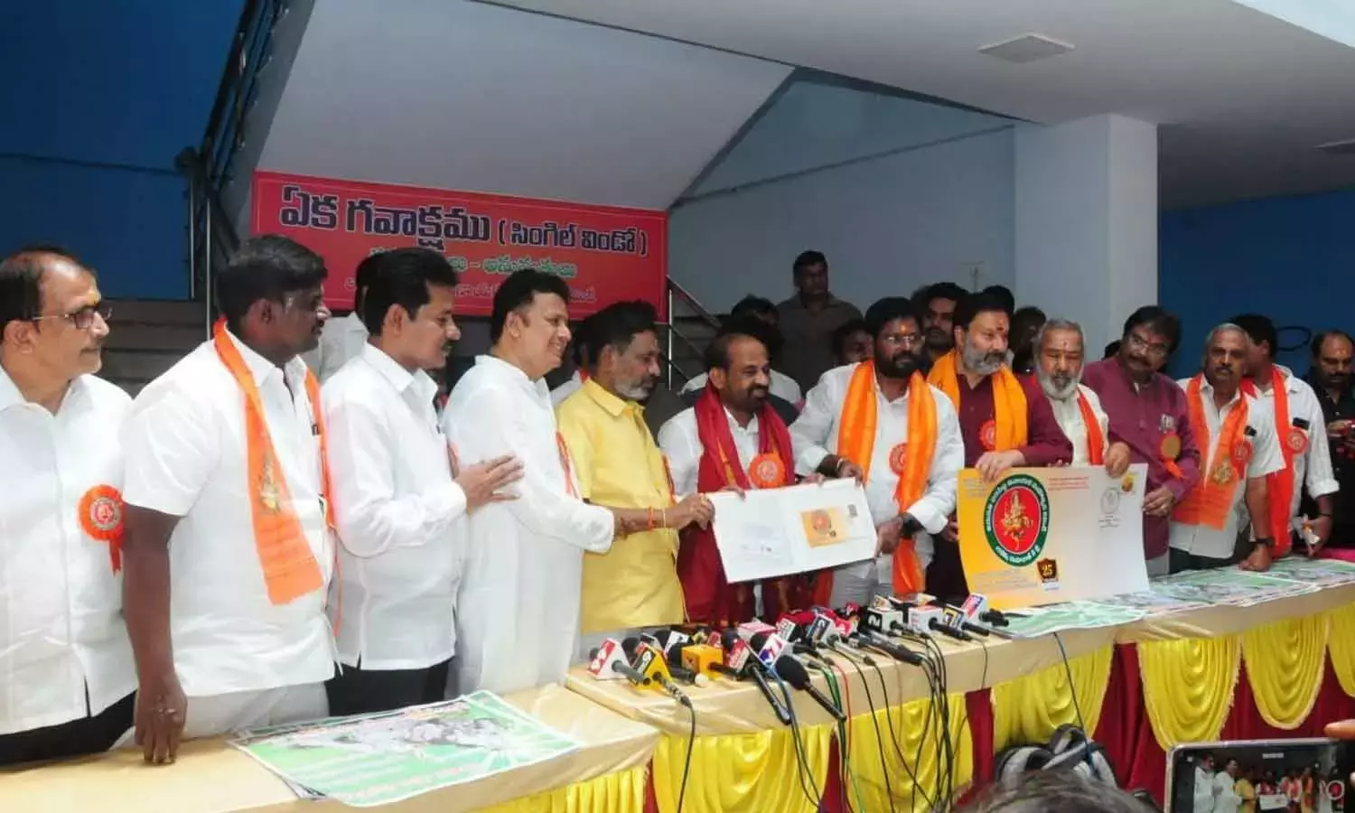 Andhra: आस्था और पर्यावरण के प्रति ज़िम्मेदारी का मेल करें: मंत्री सत्य Andhra: आस्था और पर्यावरण के प्रति ज़िम्मेदारी का मेल करें: मंत्री सत्य