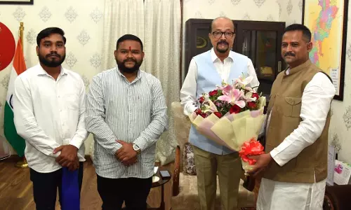 राज्यपाल रमेन डेका से अखिल भारतीय कुर्मी क्षत्रिय महासभा के प्रतिनिधिमंडल की सौजन्य मुलाकात