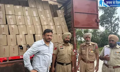 चंडीगढ़ से शराब तस्करी का बड़ा खुलासा चंडीगढ़ से शराब तस्करी का बड़ा खुलासा