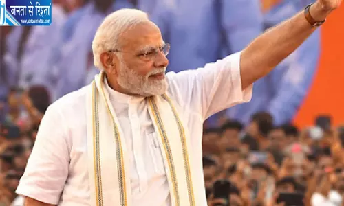PM मोदी की ‘आरी आरी’ वाली एंट्री वायरल PM मोदी की ‘आरी आरी’ वाली एंट्री वायरल