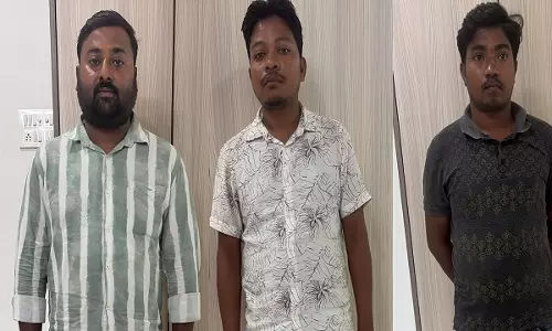 बुढ़ापा पेंशन फंड का गबन करने के आरोप में तीन पंचायत अधिकारियों को गिरफ़्तार किया गया
