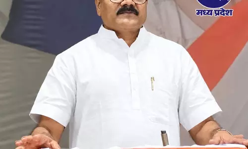 सागर में जहरीली शराब से मौतों पर अपना दल (एस) ने सरकार को घेरा सागर में जहरीली शराब से मौतों पर अपना दल (एस) ने सरकार को घेरा