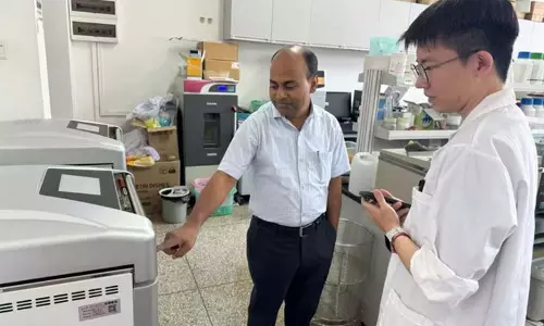 BHU की बड़ी उपलब्धि चीन में अंतरराष्ट्रीय मंच पर पहुंचे प्रोफेसर सुरेंद्र गोंड
