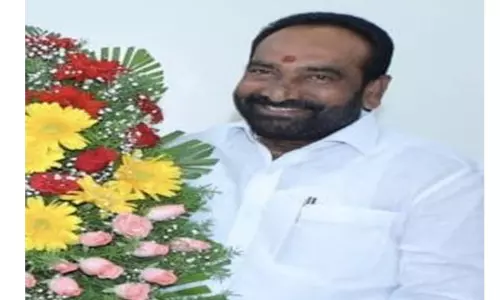 DSC विवाद पर सियासत तेज TDP विधायक ने YSRCP पर साधा निशाना