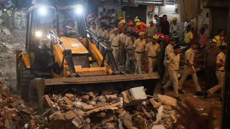 Delhi चार मंजिला इमारतें सील, छात्रों की बढ़ी चिंता Delhi चार मंजिला इमारतें सील, छात्रों की बढ़ी चिंता