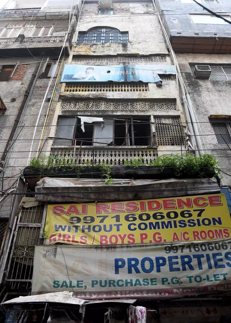 Delhi सत्य निकेतन हादसे की 25 साल पहले चेतावनी Delhi सत्य निकेतन हादसे की 25 साल पहले चेतावनी