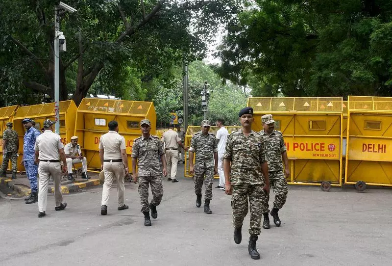 Delhi जंतर-मंतर प्रदर्शन पर SFI सदस्य को नोटिस भेजा Delhi जंतर-मंतर प्रदर्शन पर SFI सदस्य को नोटिस भेजा
