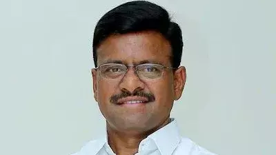 विधानसभा अध्यक्ष का अपमान: बीआरएस के दो एमएलसी पहुंचे जेल विधानसभा अध्यक्ष का अपमान: बीआरएस के दो एमएलसी पहुंचे जेल