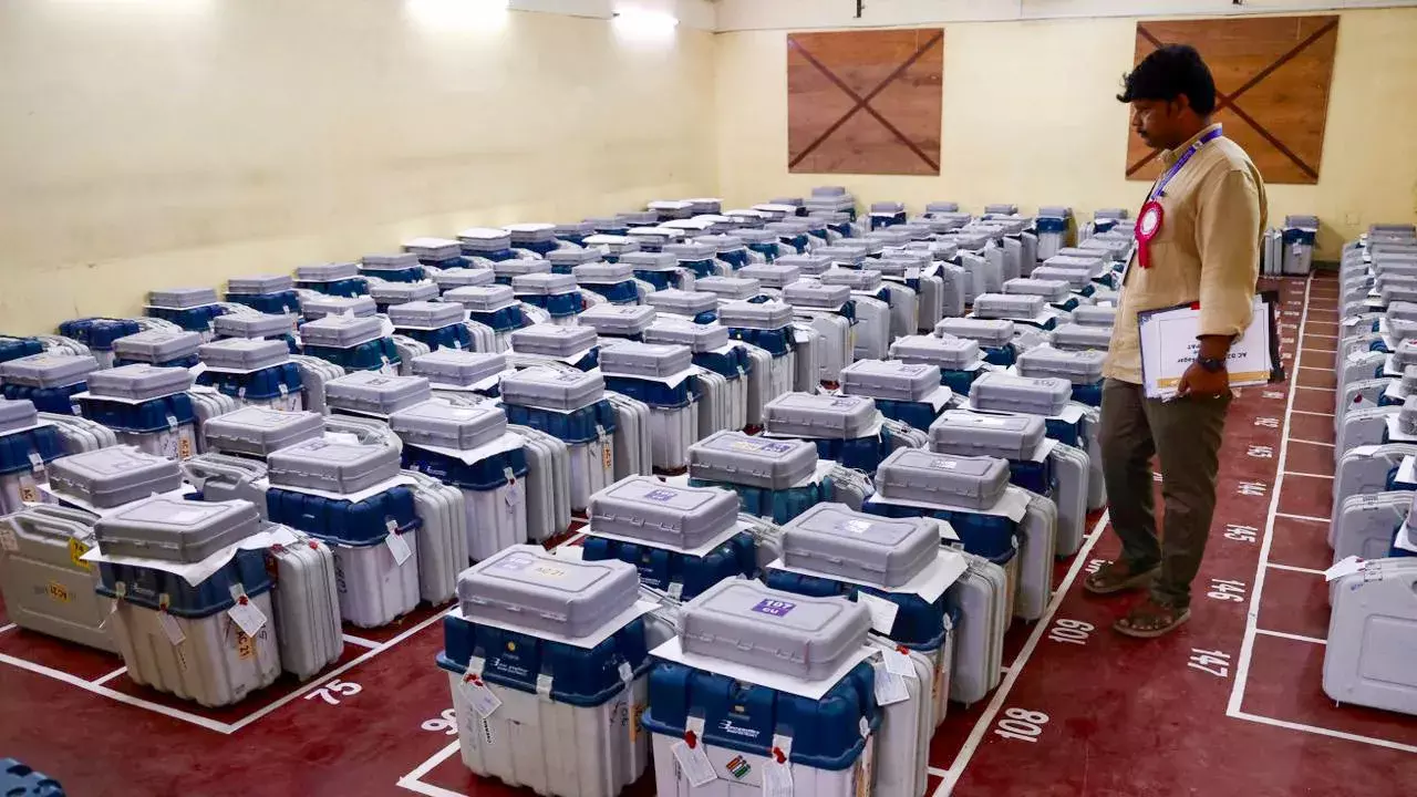 तमिलनाडु: मदुरंतकम और धारापुरम में 6 अक्टूबर को उपचुनाव तमिलनाडु: मदुरंतकम और धारापुरम में 6 अक्टूबर को उपचुनाव