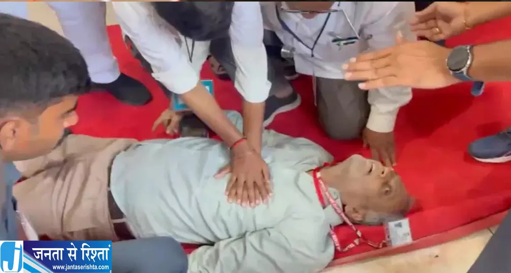 तेलंगाना में दिल दहला देने वाली घटना मंत्री के प्रयास भी नहीं बचा पाए PS की जिंदगी तेलंगाना में दिल दहला देने वाली घटना मंत्री के प्रयास भी नहीं बचा पाए PS की जिंदगी
