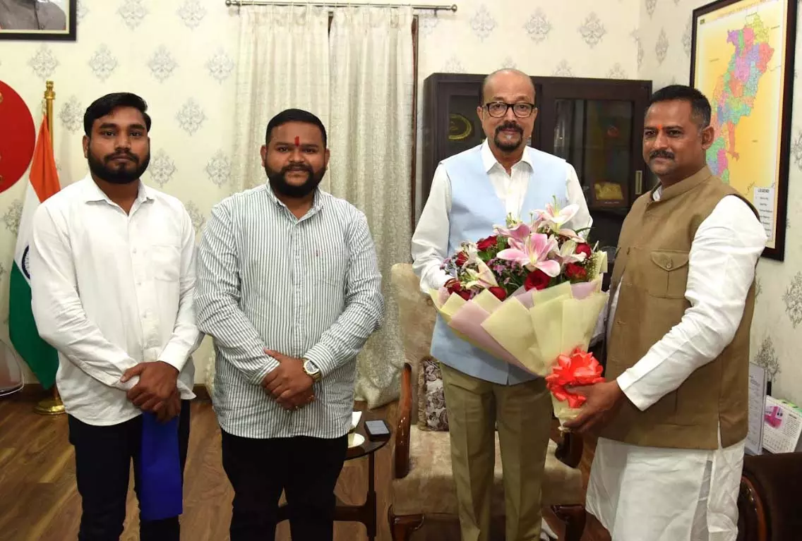 राज्यपाल रमेन डेका से अखिल भारतीय कुर्मी क्षत्रिय महासभा के प्रतिनिधिमंडल की सौजन्य मुलाकात राज्यपाल रमेन डेका से अखिल भारतीय कुर्मी क्षत्रिय महासभा के प्रतिनिधिमंडल की सौजन्य मुलाकात