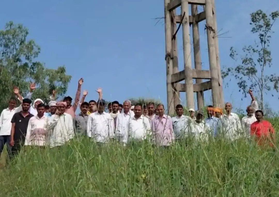 Dungarpur: पाटड़ी में जल जीवन मिशन का कार्य ठप, पानी की टंकी का निर्माण अधूरा Dungarpur: पाटड़ी में जल जीवन मिशन का कार्य ठप, पानी की टंकी का निर्माण अधूरा