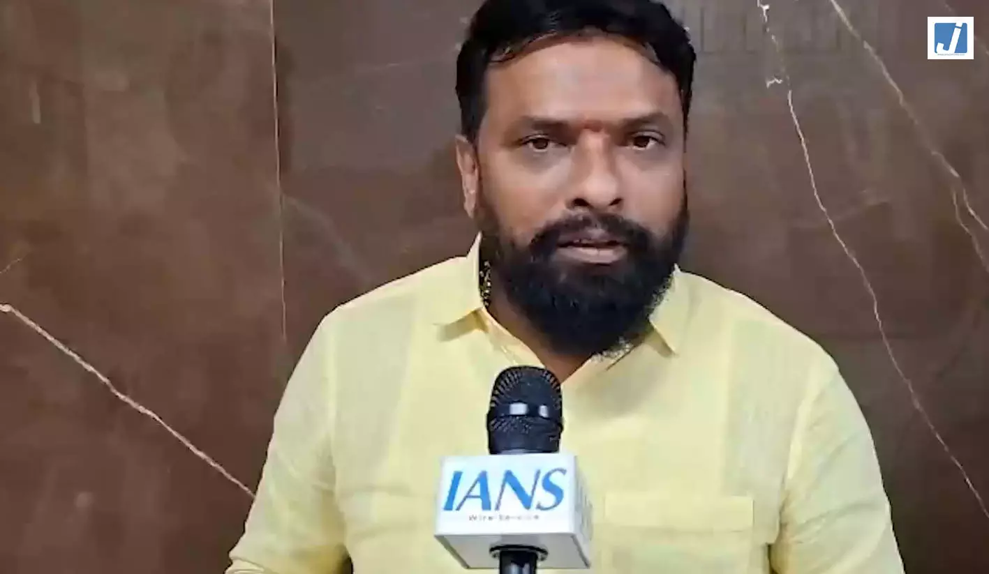 AP मंत्री वासमसेट्टी सुभाष का YSRCP प्रमुख पर हमला, बोले- मुद्दों की समझ नहीं फिर भी लगाते हैं आरोप AP मंत्री वासमसेट्टी सुभाष का YSRCP प्रमुख पर हमला, बोले- मुद्दों की समझ नहीं फिर भी लगाते हैं आरोप