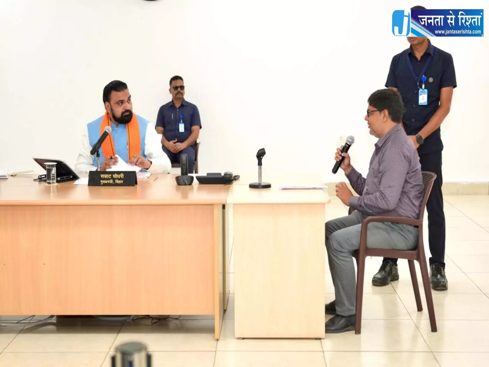 बिहार CM का अधिकारियों को अल्टीमेटम, शिकायतों के समाधान के लिए 30 दिन की डेडलाइन बिहार CM का अधिकारियों को अल्टीमेटम, शिकायतों के समाधान के लिए 30 दिन की डेडलाइन