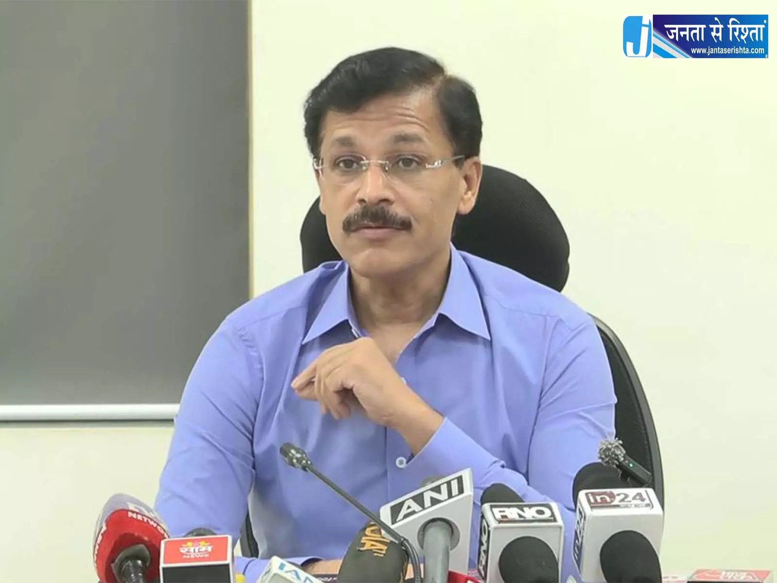 FDA की बड़ी कार्रवाई, कई खाद्य लाइसेंस निलंबित FDA की बड़ी कार्रवाई, कई खाद्य लाइसेंस निलंबित