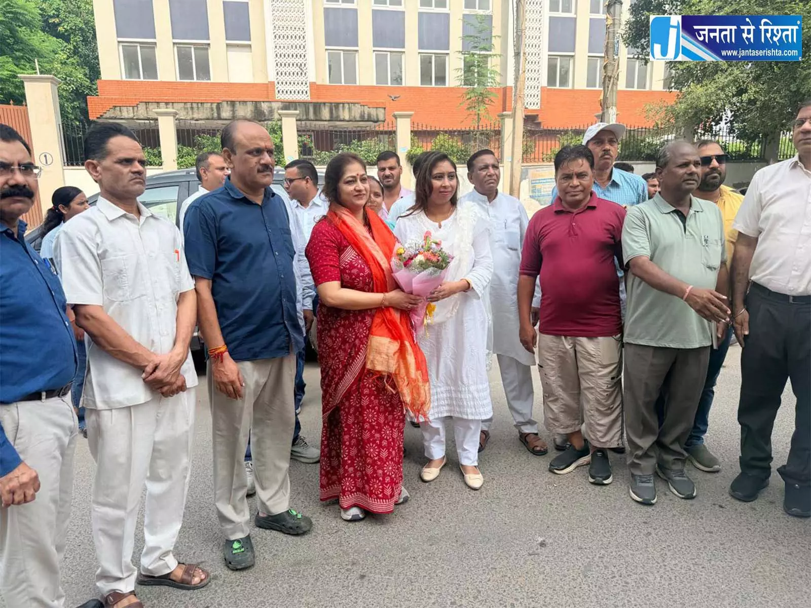 घरौली वार्ड पहुंचीं डिप्टी मेयर, अवैध कब्जों पर कार्रवाई के आदेश घरौली वार्ड पहुंचीं डिप्टी मेयर, अवैध कब्जों पर कार्रवाई के आदेश
