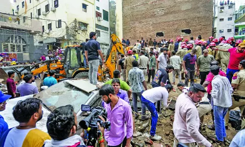 दिल्ली: अनदेखी का दोनों पार्टियों का रिकॉर्ड