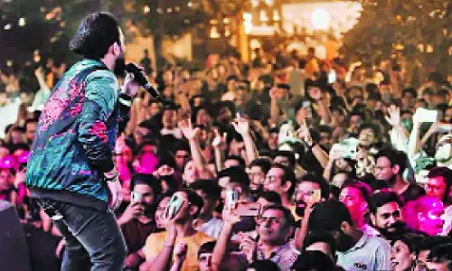 भारत के नए म्यूज़िक स्टार्स इंडिपेंडेंट हो रहे