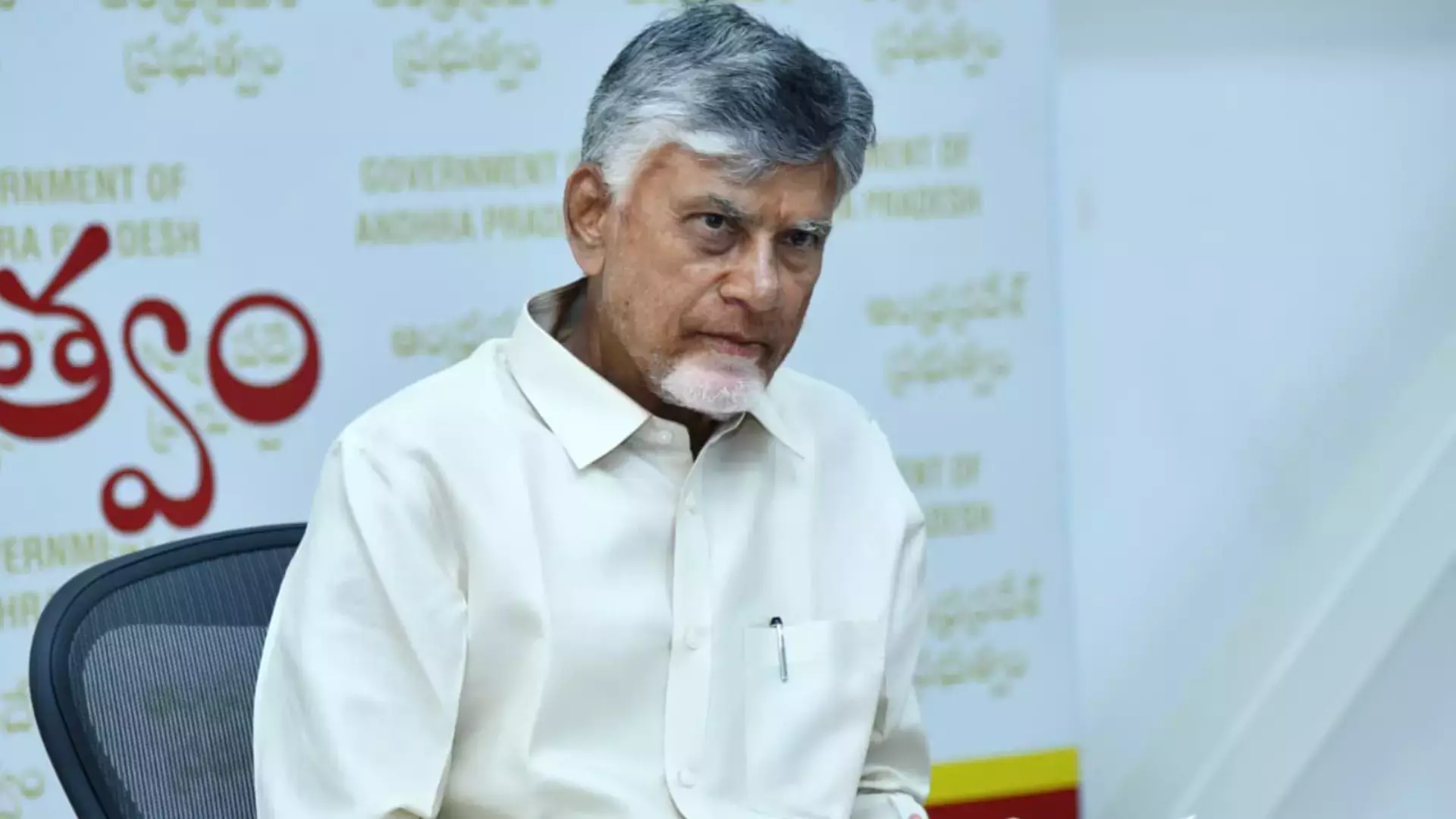 Andhra के मुख्यमंत्री ने विधायकों से बेहतरीन तौर-तरीके अपनाने और लोगों के करीब रहने को कहा Andhra के मुख्यमंत्री ने विधायकों से बेहतरीन तौर-तरीके अपनाने और लोगों के करीब रहने को कहा