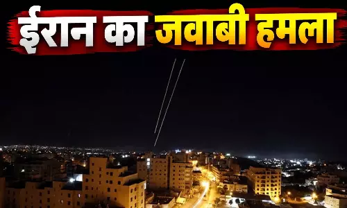 ईरान का जवाबी हमला, तेल टैंकरों पर कार्रवाई के जवाब में अमेरिकी बेस को निशाना बनाने का दावा ईरान का जवाबी हमला, तेल टैंकरों पर कार्रवाई के जवाब में अमेरिकी बेस को निशाना बनाने का दावा