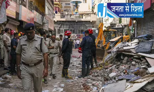Delhi हादसे में बेटे की मौत, पिता बोले- बच्चों को न भेजें