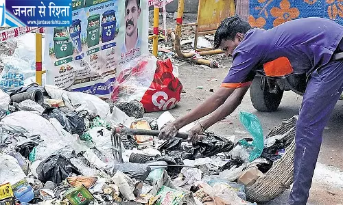 GBA बनने के बाद भी बेंगलुरु में सफाई व्यवस्था चरमराई, 3000 कर्मचारियों की कमी का दावा