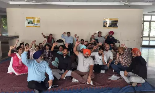 मोहाली में कर्मचारियों की हड़ताल तेज