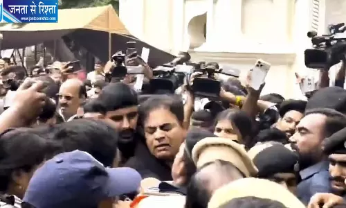 तेलंगाना विधानसभा में हंगामा, BRS के कई विधायक मॉनसून सत्र की बाकी अवधि के लिए निलंबित