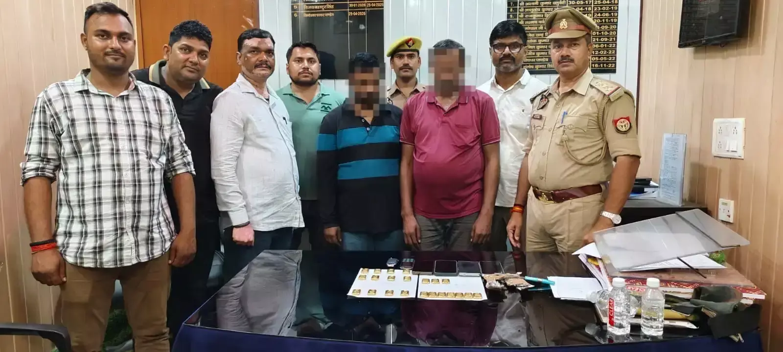 Varanasi: चंदौली में सोना तस्करी का खुलासा, दो आरोपी गिरफ्तार