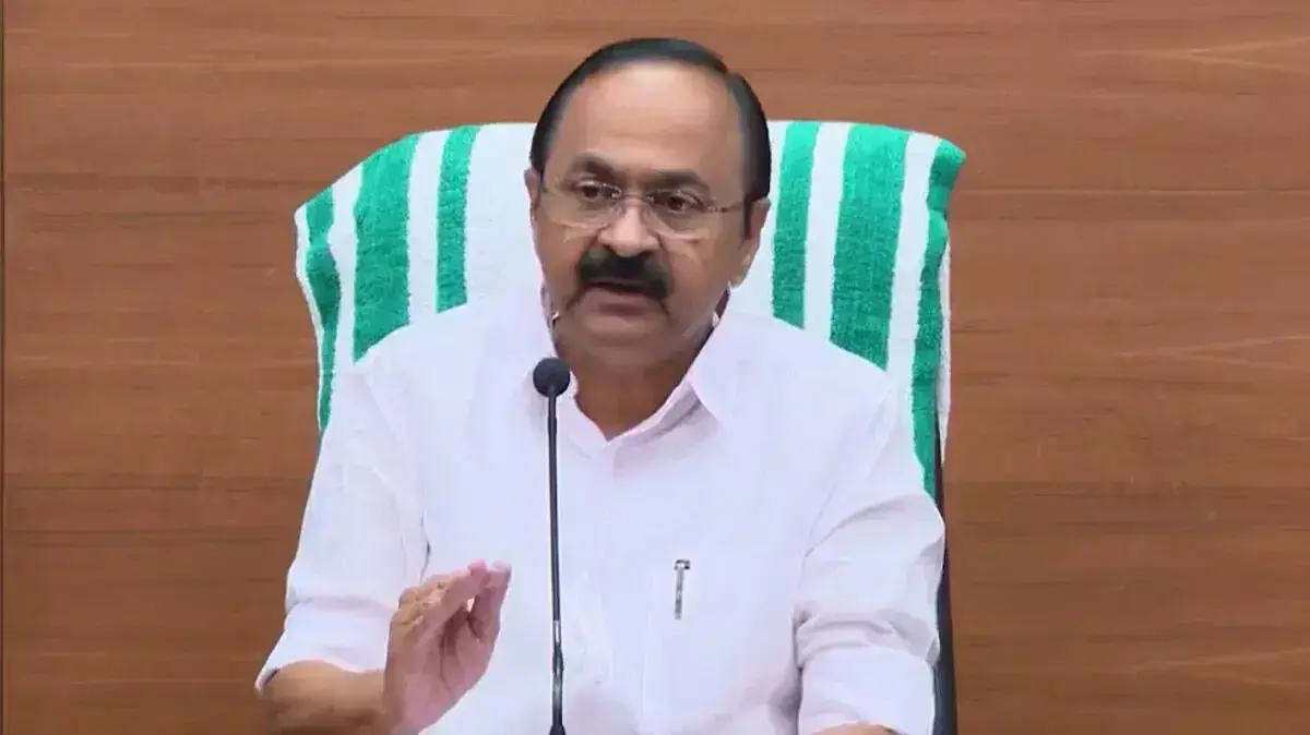 सबूतों के आधार पर कार्रवाई: पिनराई पर गंभीर आरोपों पर CM का बयान