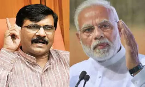 गरबा में मुसलमानों की एंट्री पर विवाद, संजय राउत ने PM मोदी का जिक्र कर उठाया सवाल गरबा में मुसलमानों की एंट्री पर विवाद, संजय राउत ने PM मोदी का जिक्र कर उठाया सवाल