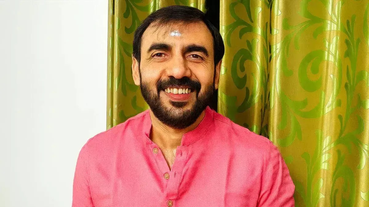 सबरीमाला सोना चोरी का मुख्य आरोपी छूटा, मंदिर में हुआ स्वागत सबरीमाला सोना चोरी का मुख्य आरोपी छूटा, मंदिर में हुआ स्वागत