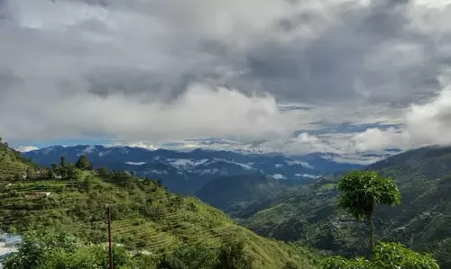 Shimla: 13 सितंबर से हिमाचल में फिर सक्रिय होगा मानसून, बारिश बढ़ने की उम्मीद Shimla: 13 सितंबर से हिमाचल में फिर सक्रिय होगा मानसून, बारिश बढ़ने की उम्मीद