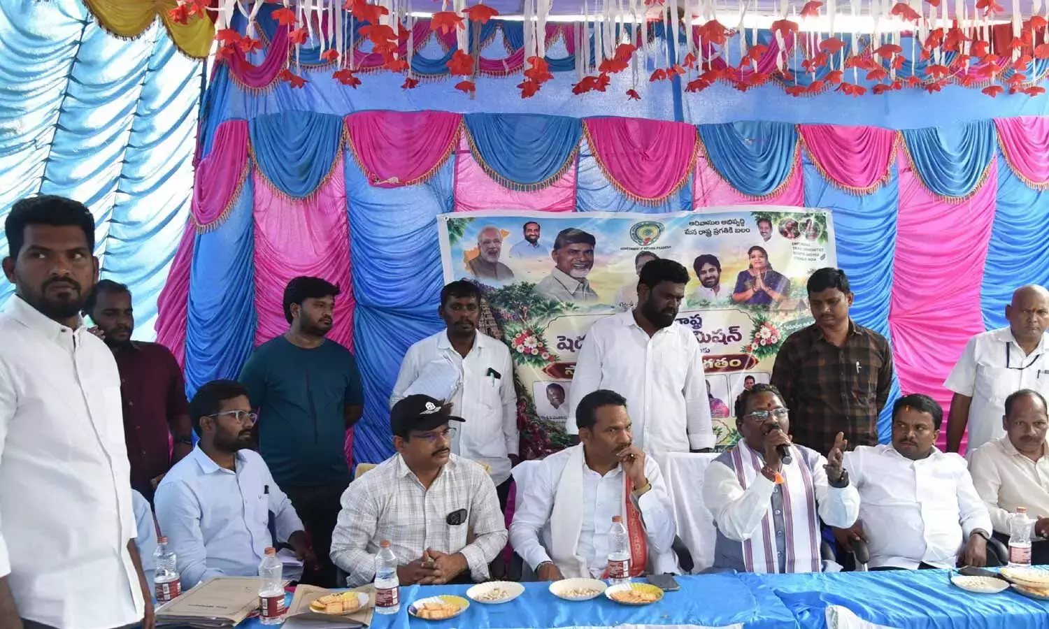आदिवासियों की ज़मीन और पानी से जुड़े मुद्दों का समाधान करें: AP ST आयोग आदिवासियों की ज़मीन और पानी से जुड़े मुद्दों का समाधान करें: AP ST आयोग