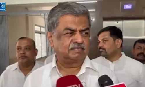 कर्नाटक में ED छापेमारी से सियासी घमासान