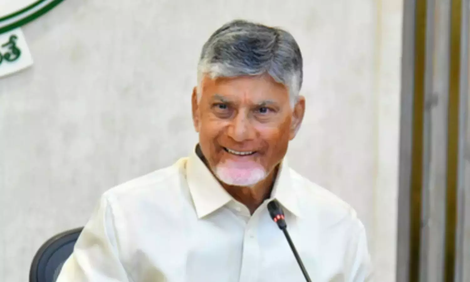 Andhra: मुख्यमंत्री चंद्रबाबू कोनासीमा का दौरा करेंगे और किसानों से बातचीत करेंगे Andhra: मुख्यमंत्री चंद्रबाबू कोनासीमा का दौरा करेंगे और किसानों से बातचीत करेंगे