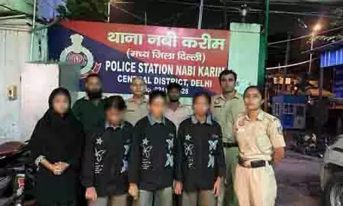 दिल्ली पुलिस ने हरिद्वार से लापता तीन लड़कियों को ढूंढ निकाला दिल्ली पुलिस ने हरिद्वार से लापता तीन लड़कियों को ढूंढ निकाला