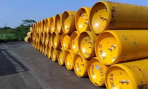 सीहोर में क्लोरीन गैस लीक से मचा हड़कंप, चार लोग अस्पताल में भर्ती सीहोर में क्लोरीन गैस लीक से मचा हड़कंप, चार लोग अस्पताल में भर्ती