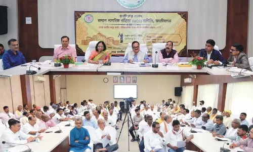 छत्तीसगढ़ में UCC ड्राफ्ट की तैयारी तेज, राजनांदगांव में समिति ने सुने सुझाव छत्तीसगढ़ में UCC ड्राफ्ट की तैयारी तेज, राजनांदगांव में समिति ने सुने सुझाव