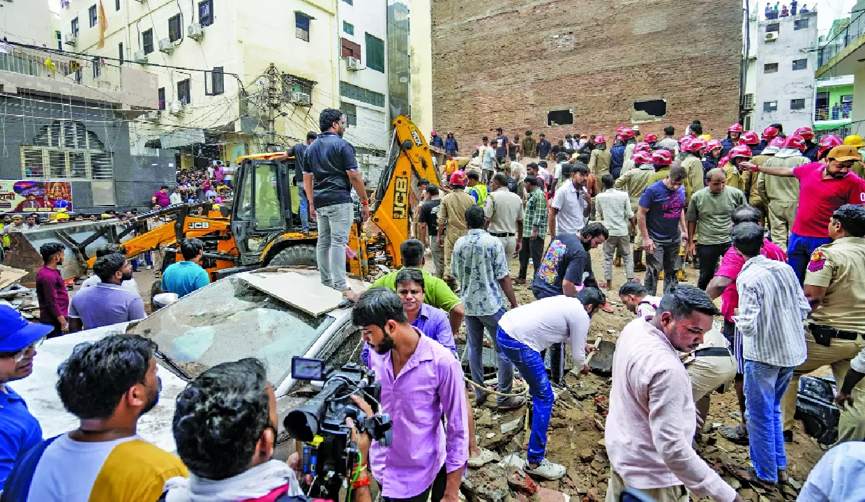 दिल्ली: अनदेखी का दोनों पार्टियों का रिकॉर्ड दिल्ली: अनदेखी का दोनों पार्टियों का रिकॉर्ड