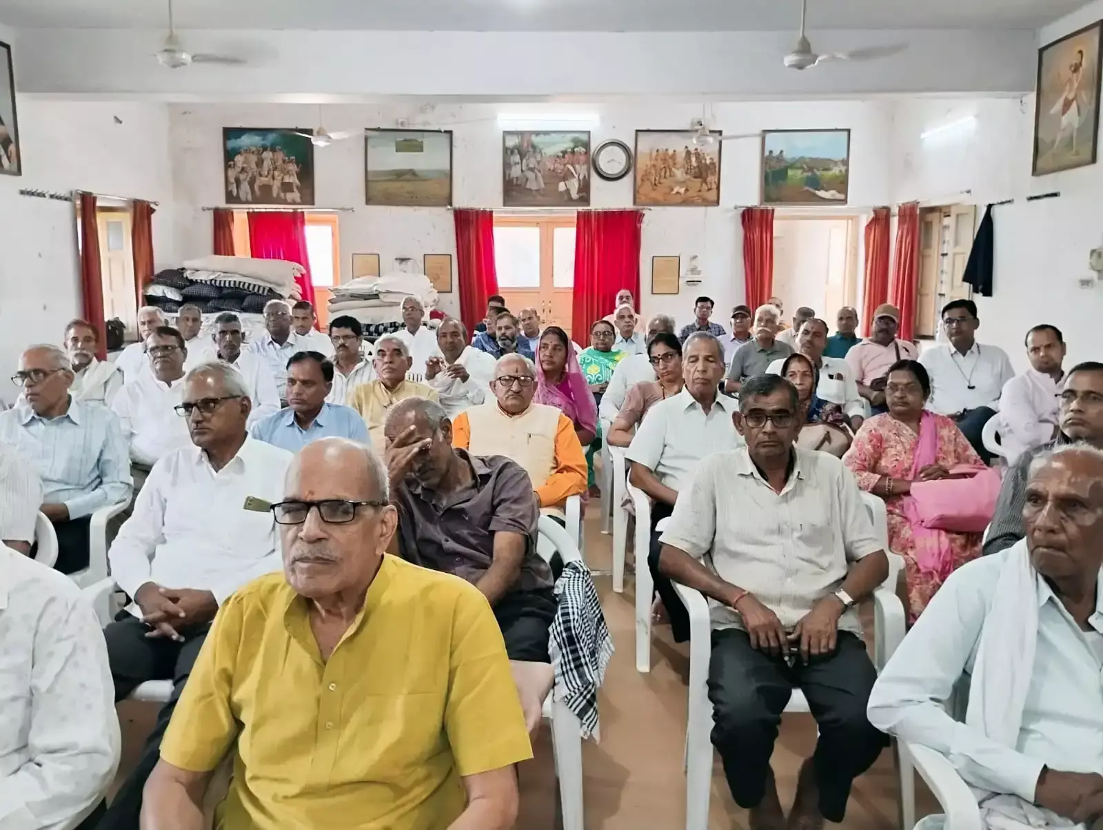 Udaipur: मेवाड़ दर्शन यात्रा संपन्न, कार्यकर्ताओं ने सेवा कार्य जारी रखने का लिया संकल्प Udaipur: मेवाड़ दर्शन यात्रा संपन्न, कार्यकर्ताओं ने सेवा कार्य जारी रखने का लिया संकल्प
