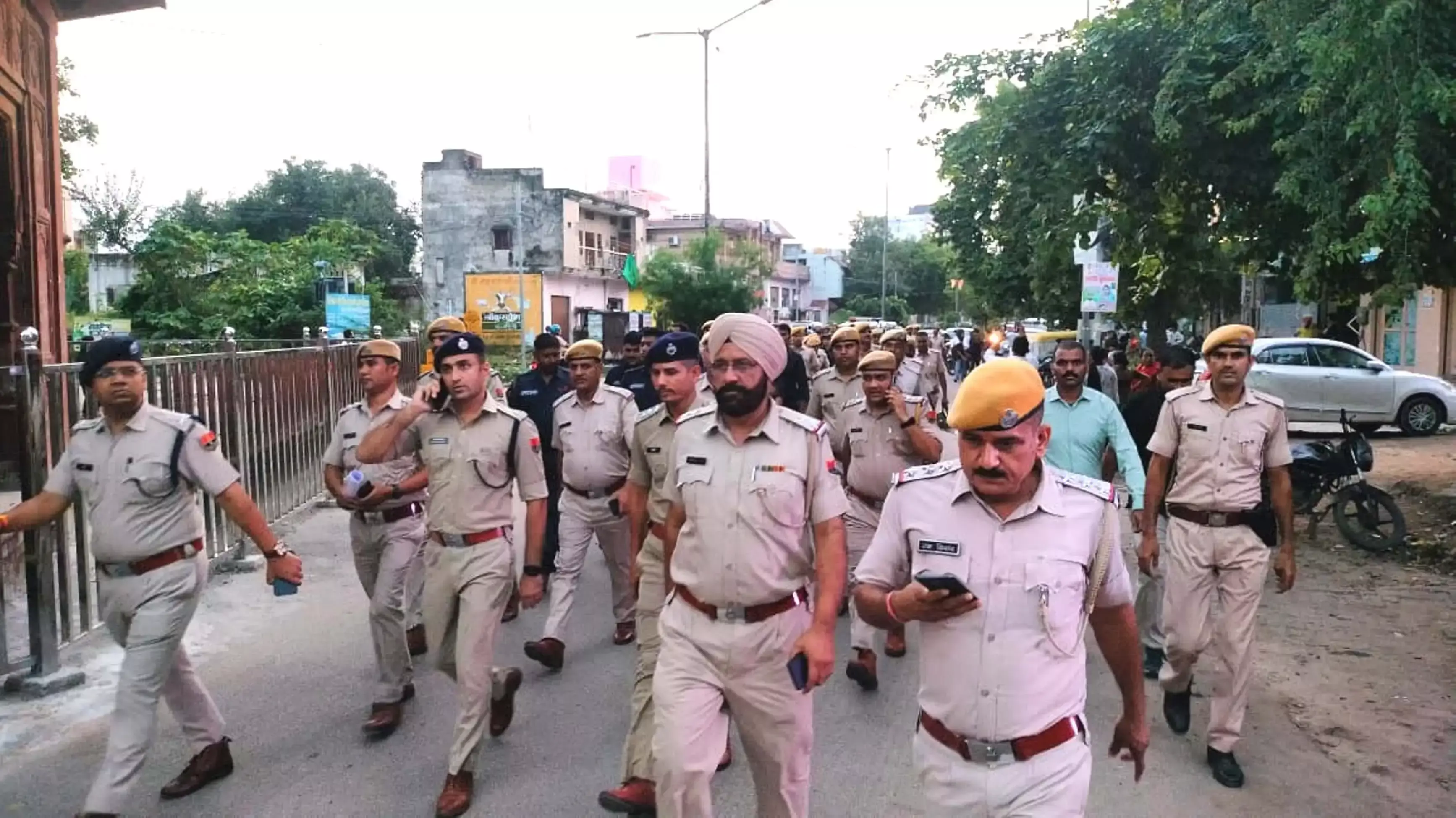 Dholpur: धौलपुर में निकाय चुनाव की तैयारियां तेज, पुलिस पूरी तरह सतर्क Dholpur: धौलपुर में निकाय चुनाव की तैयारियां तेज, पुलिस पूरी तरह सतर्क