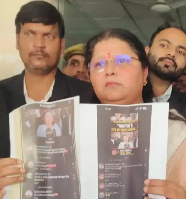 Prayagraj: उमेश पाल की पत्नी जया पाल ने जताई हत्या की आशंका Prayagraj: उमेश पाल की पत्नी जया पाल ने जताई हत्या की आशंका