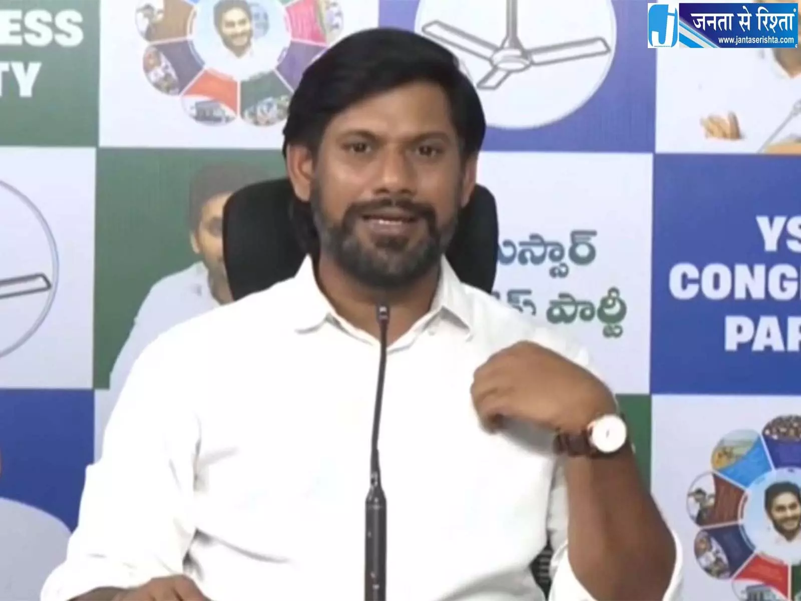 जगन पर निजी हमलों को लेकर YSRCP ने चंद्रबाबू नायडू को घेरा जगन पर निजी हमलों को लेकर YSRCP ने चंद्रबाबू नायडू को घेरा