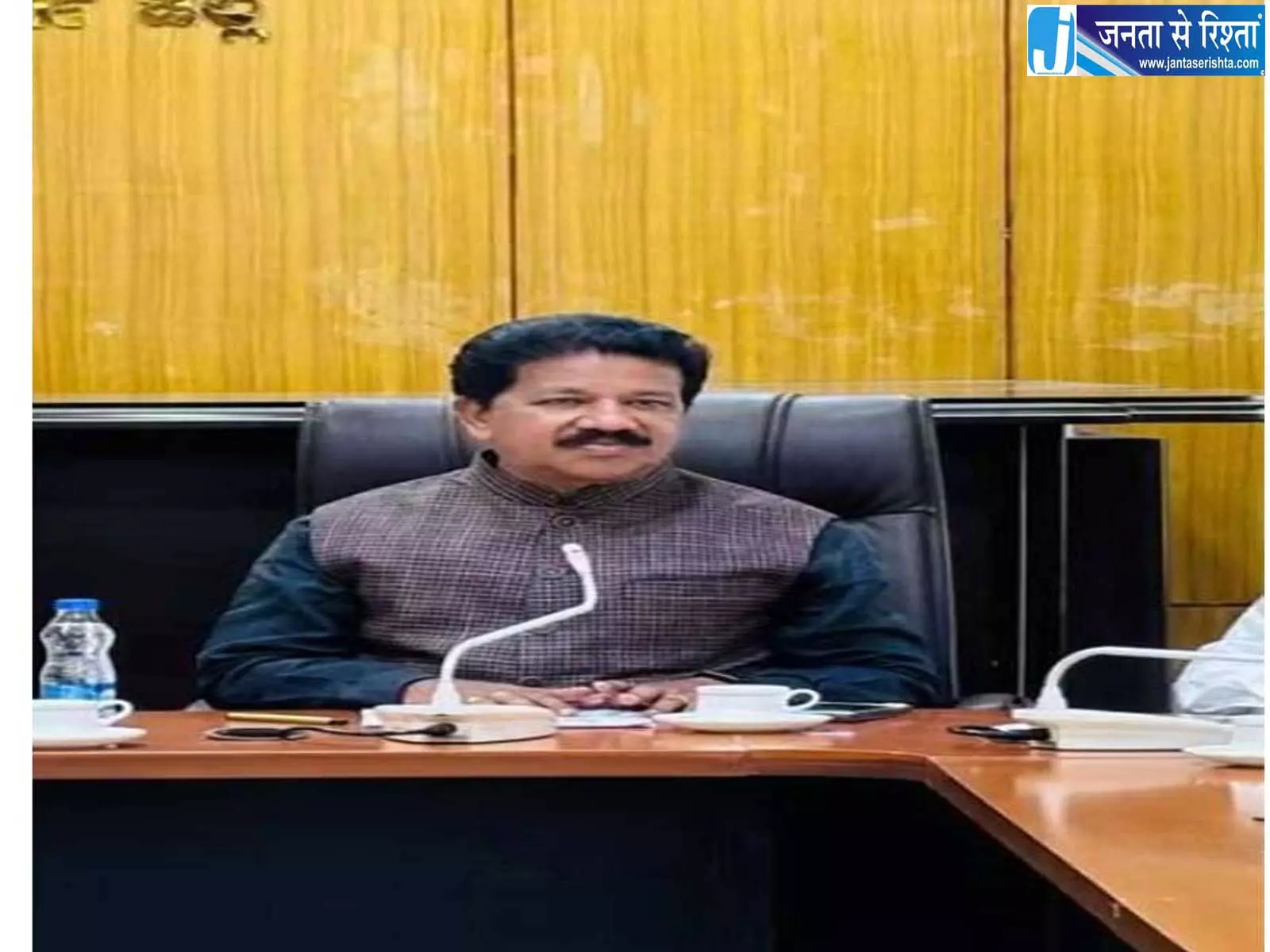 ED की कार्रवाई पर भड़के मंत्री रघुमूर्ति, लगाया सियासी बदले का आरोप ED की कार्रवाई पर भड़के मंत्री रघुमूर्ति, लगाया सियासी बदले का आरोप