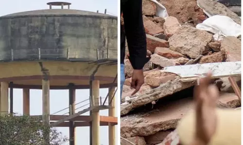 रांची में पानी की टंकी गिरने से दो मजदूरों की मौत, दो घायल रांची में पानी की टंकी गिरने से दो मजदूरों की मौत, दो घायल