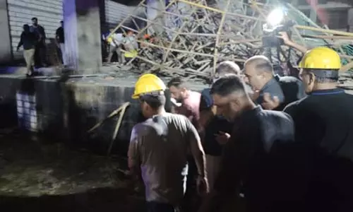 गांधीनगर में निर्माणाधीन साइट पर स्लैब गिरने के बाद अमित शाह ने की गुजरात के सीएम से बात, कहा- सभी मजदूर सुरक्षित