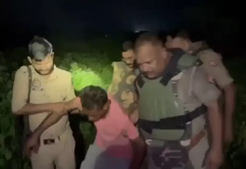 Mirzapur: चेन स्नेचिंग के आरोपियों से पुलिस की मुठभेड़, दो गिरफ्तार, एक घायल
