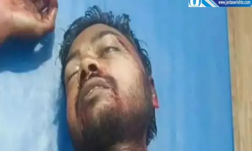 चौकी के नीचे छिपा था आरोपी मौका मिलते ही बड़े भाई पर किया हमला चौकी के नीचे छिपा था आरोपी मौका मिलते ही बड़े भाई पर किया हमला