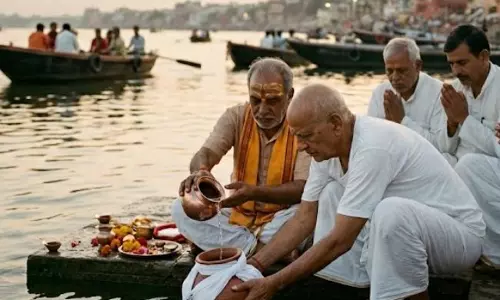 गंगा में अस्थि विसर्जन क्यों माना जाता है जरूरी जानिए धार्मिक रहस्य